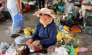 Khách Tây bất ngờ khi Việt Nam 'như chưa hề có dịch'