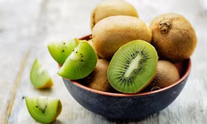 Những lợi ích sức khỏe bất ngờ của trái kiwi