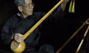 Nhạc cụ độc đáo của then