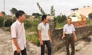 Người cán bộ thôn nơi đảo xa nhiệt tình, năng nổ