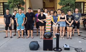 Hoàng 'Mèo' bị bắt vì tổ chức tiệc ma túy