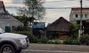Quán cafe cho nhân viên massage kích dục rồi chia đôi tiền