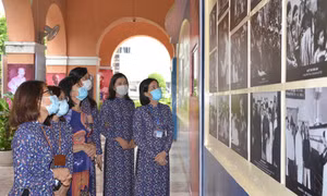 Từ thành phố này Người đã ra đi...