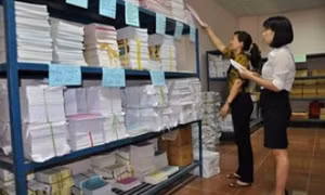 Quy định về chuyển xếp lương chức danh viên chức lưu trữ