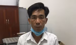 Khởi tố đối tượng giả Công an để vào khu cách ly