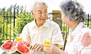 Thực đơn tăng sức đề kháng cho người cao tuổi
