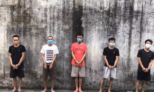Triệt xoá đường dây ma tuý, bắt 5 đối tượng