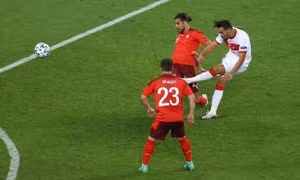 'Messi của vùng Alps' níu hy vọng cho Thụy Sỹ