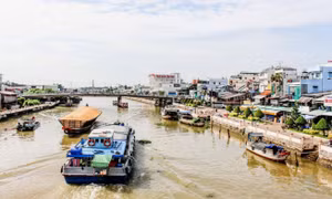 Những cầu vượt sông nào cấm phương tiện cỡ lớn lưu thông mùa lũ?