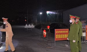 Thủ tướng tặng Bằng khen 5 tập thể, cá nhân có thành tích phòng, chống dịch COVID-19