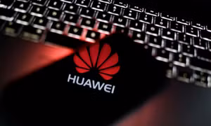Mỹ thông qua kế hoạch cấm thiết bị Huawei, ZTE