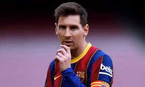 Barca có thể bị cấm đăng ký Messi dự La Liga