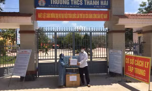 Cục Hải quan tỉnh ủng hộ công tác phòng chống Covid-19 trên 100 triệu đồng