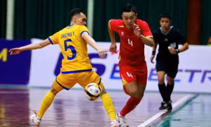 Thủ môn Hồ Văn Ý ghi bàn, futsal Việt Nam thắng đội số 7 thế giới