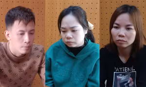 18 cô gái bị giam lỏng trong quán karaoke được giải cứu