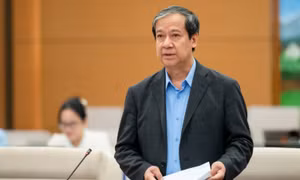 Đề xuất hỗ trợ học phí, ăn trưa cho con công nhân 