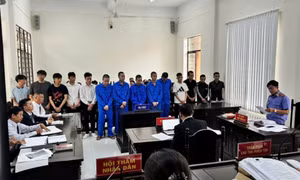 15 thanh niên lĩnh án vì gây rối trật tự công cộng ở Lâm Đồng