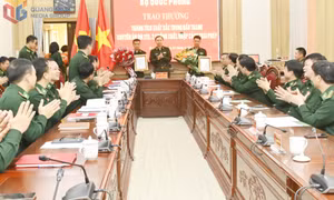 Bộ Quốc phòng khen thưởng nóng lực lượng thực hiện chuyên án QN 225.2