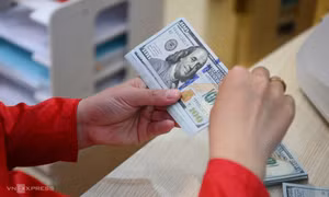 Giá USD ngân hàng lần đầu lên 26.000 đồng