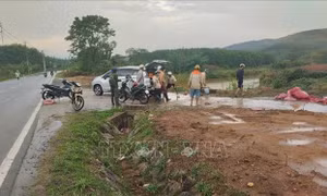 Sét đánh tại Kon Tum khiến 1 người tử vong, 6 người bị thương 