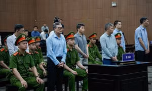 Vụ EVN thiệt hại hơn 1.000 tỷ đồng: Cựu Thứ trưởng Bộ Công Thương Hoàng Quốc Vượng lĩnh 6 năm tù