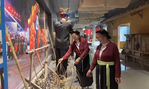 Đầu tư xây dựng các “mô hình Bản văn hóa”