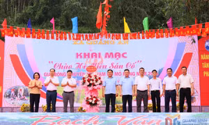 Rực rỡ sắc màu Chào hè miền Sán Cố Quảng An (Đầm Hà)