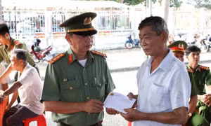 Đại úy công an hy sinh trong lúc bắt người dùng ghe cào điện đánh bắt cá trái phép