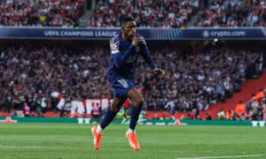 Dembele giúp PSG hạ Arsenal