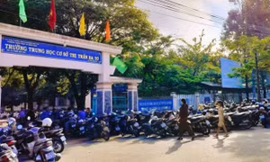 Hiệu trưởng lên tiếng sau vụ nam sinh bị điện giật tử vong khi diễn văn nghệ