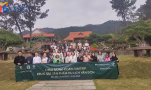 Đoàn famtrip khảo sát sản phẩm du lịch Vân Đồn