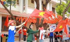 Tô thắm “màu” tự hào