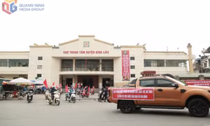 Diễu hành hưởng ứng “Tháng hành động vì an toàn thực phẩm” năm 2025