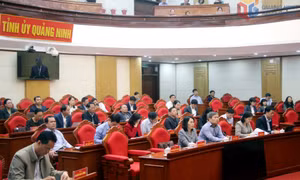Đổi mới trong học tập, quán triệt các chỉ thị, nghị quyết của Đảng