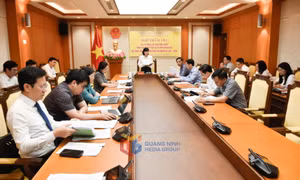 Ban Kinh tế - Ngân sách HĐND tỉnh thẩm tra các tờ trình, dự thảo nghị quyết