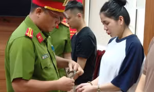 Quang Linh Vlogs, Hằng Du Mục bị bắt