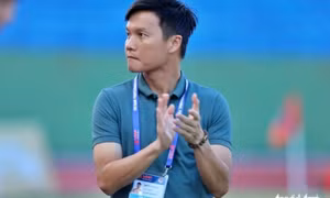 HLV CLB Bình Dương từ chức sau trận thua Hà Nội