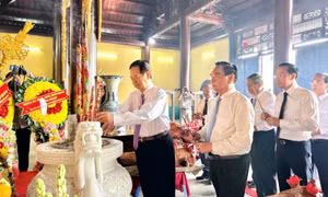 Người dân cả nước hướng về Giỗ Tổ Hùng Vương