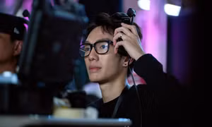 Người đứng sau Hòa Minzy