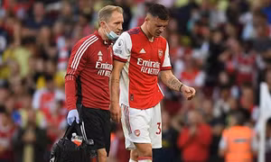 Xhaka chấn thương nghỉ 3 tháng, Arsenal méo mặt