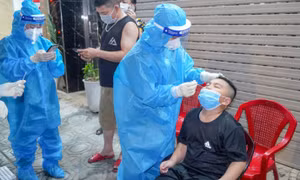 Giáo viên chủ nhiệm và 16 học sinh cùng lớp 7 ở Hà Nam mắc COVID-19