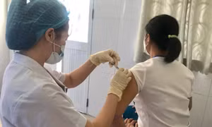 Thử nghiệm vaccine ARCT-154 giai đoạn 2 và 3a