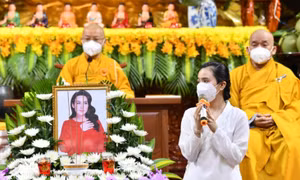Người thân, đồng nghiệp dự lễ tưởng nhớ Phi Nhung