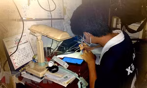 Bộ Tài chính đề xuất hỗ trợ học sinh mua máy tính học trực tuyến