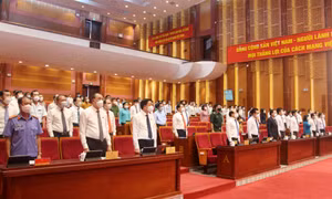 Khai mạc kỳ họp thứ 4 HĐND tỉnh khóa XIV