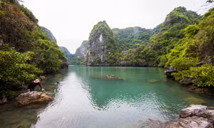 Tiềm năng du lịch từ các hồ, áng trên Vịnh Hạ Long