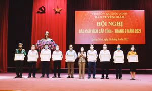 Hội nghị báo cáo viên cấp tỉnh tháng 9