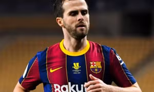 Sao Barca ra đi bất chấp TTCN Tây Ban Nha đã đóng cửa