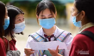 Trúng tuyển đại học, cần giấy tờ gì để qua chốt vào Hà Nội nhập học?