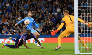 Man City thắng trong trận cầu có 9 bàn